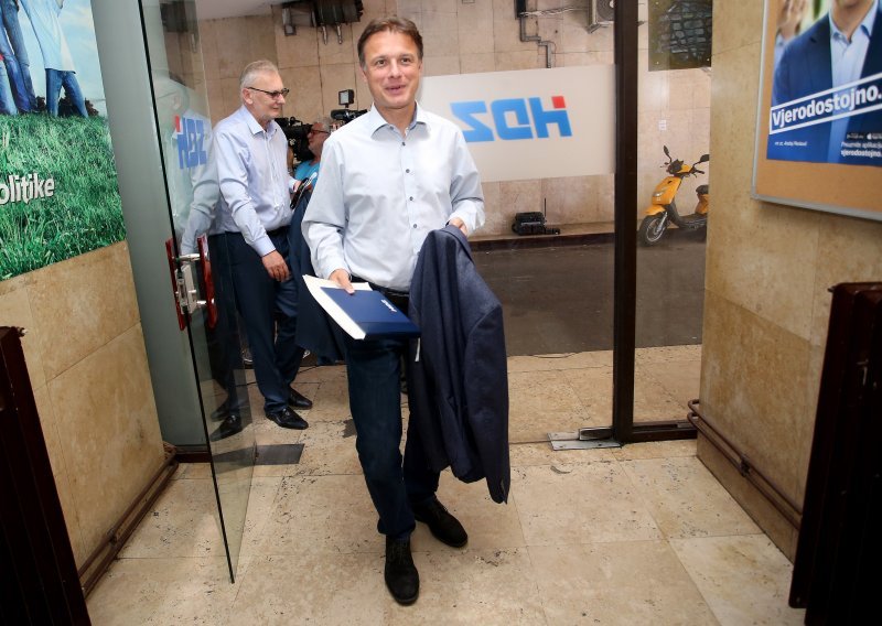 Jandroković demantira Živi zid: Nije bilo kontakata
