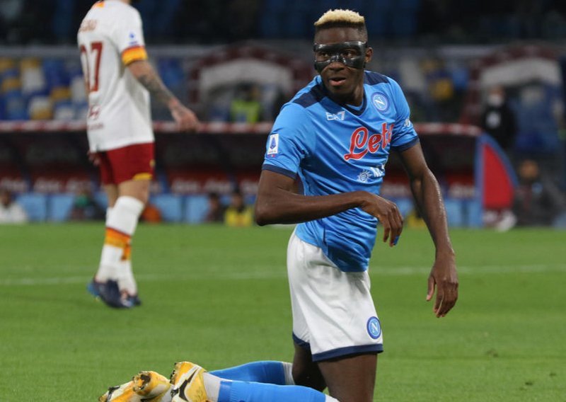 Napoli za mladog Nigerijca traži čak 110 milijuna eura; žele ga Manchester United, Newcastle i Arsenal, a on ima samo jednu želju
