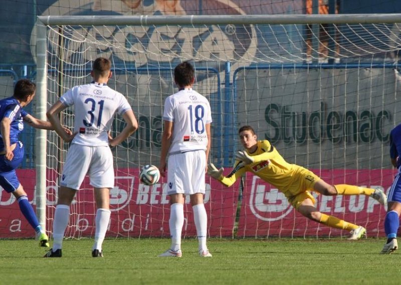 Hajduk preokretom spasio tek bod protiv Slavena