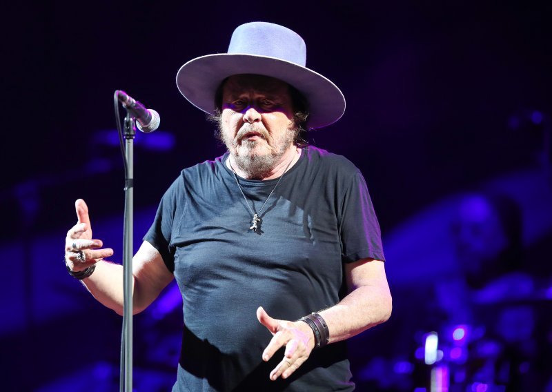 [FOTO] Zucchero u Lisinskom pripredio energični rock-spektakl