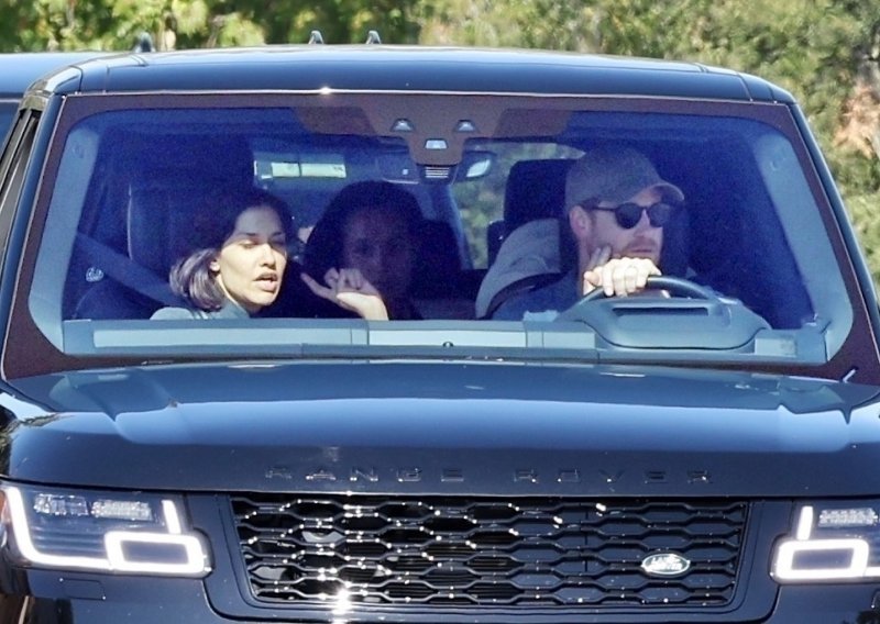 Svi se pitaju što se krije iza ovog posjeta: Princ Harry i Meghan Markle stigli kod Oprah Winfrey
