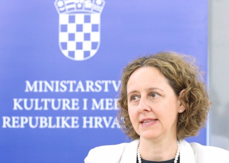 Obuljen Koržinek: Želimo omogućiti hrvatskim kulturnim radnicima da drže korak s europskim kolegama