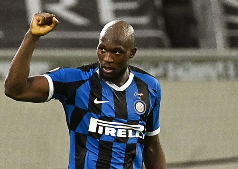 Sjajni napadač pokajnički se vratio u Inter kako bi oživio karijeru, a svi sad čekaju reakciju navijača koji su mu okrenuli leđa