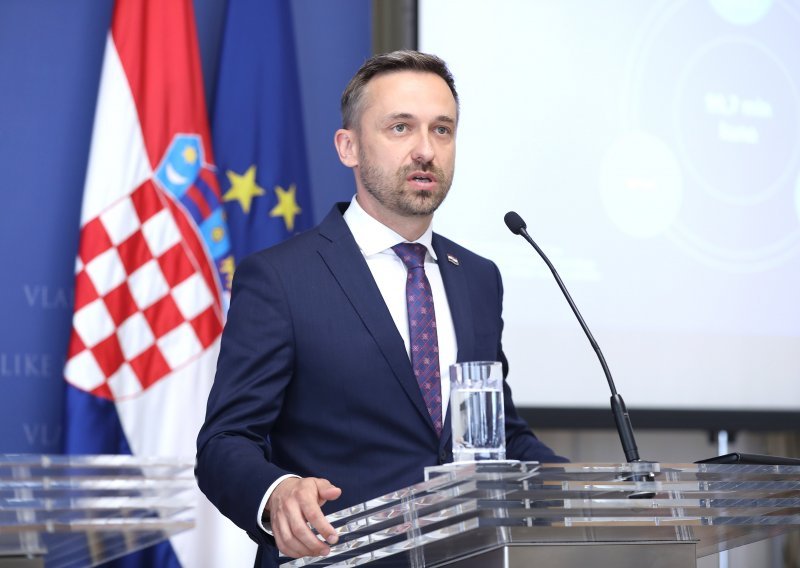 Ministar Piletić otkrio koliko bi mogle porasti mirovine