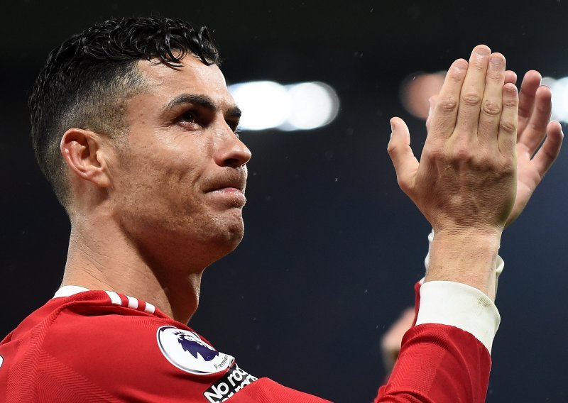 Nevjerica u Engleskoj! Cristiano Ronaldo poručio čelnicima Manchester Uniteda: Pustite me da napustim klub
