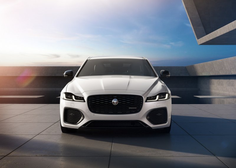 [FOTO/VIDEO] Jaguar prelazi s tri na pet godina jamstva na svako novo vozilo