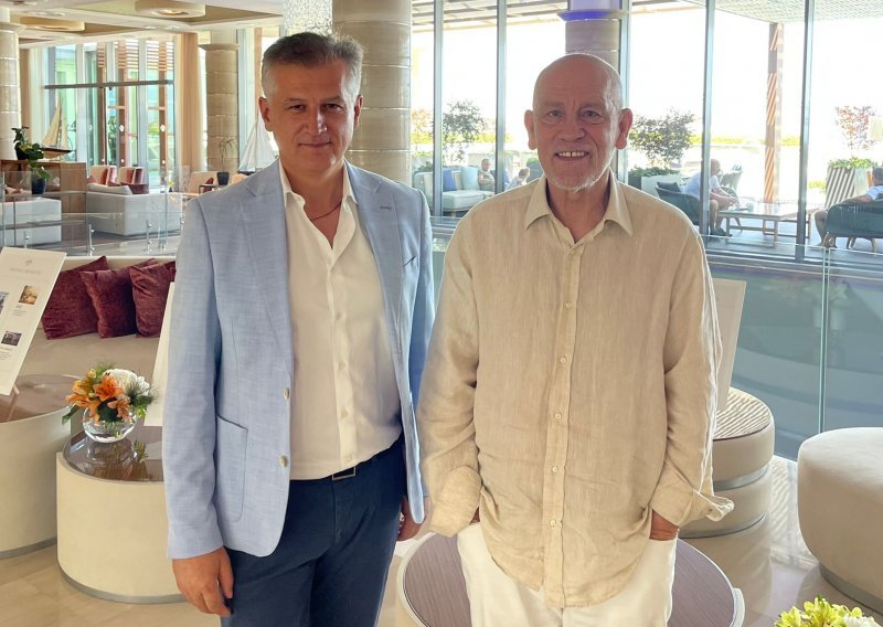 John Malkovich ponovno u Hrvatskoj: Ovoga puta za odmor je izabrao luksuzni resort u Savudriji