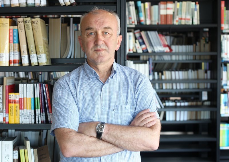 Krešimir Bagić jednoglasnom odlukom osvojio nagradu 'Tin Ujević'