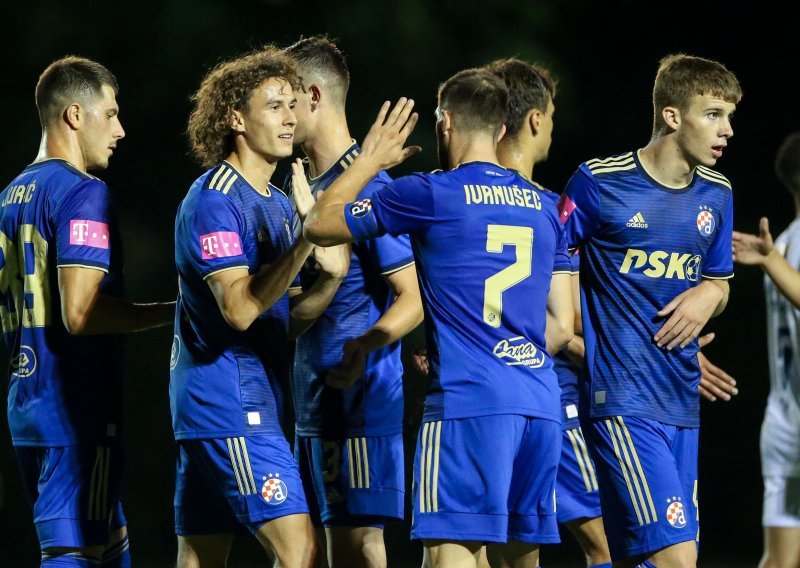 Dinamo petardom počastio Arsenala i najavio veliki derbi s Hajdukom i borbu za trofej; briljirao je mladi Brkljača!