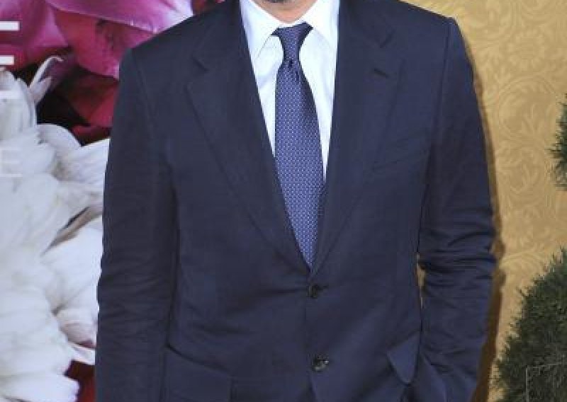 Javier Bardem se pali na Brada Pitta