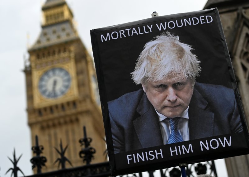 BBC: Ovo je pet ključnih razloga pada Borisa Johnsona