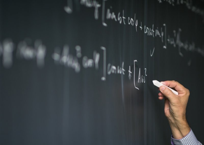 Nitko više ne želi predavati: Tristo škola treba profesore matematike