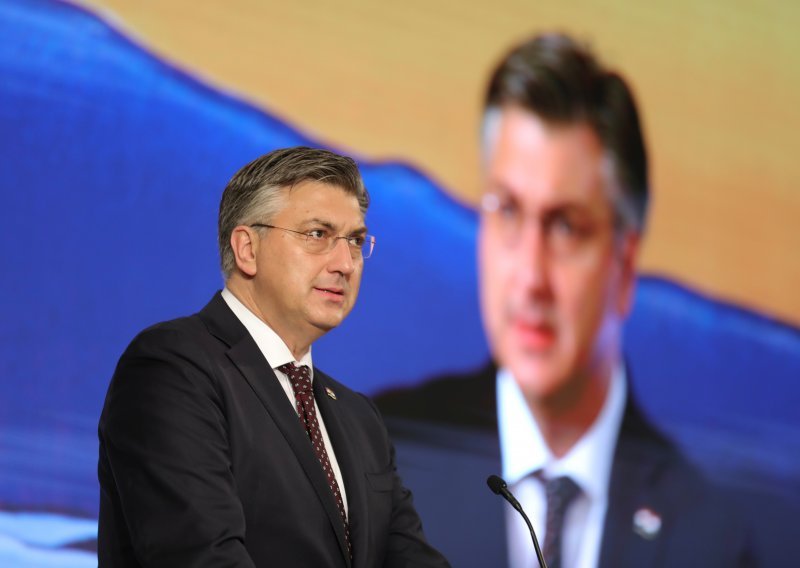 Plenković: 'Više je čimbenika zbog kojih je Rusija napala Ukrajinu u točno određenom trenutku. Povlačenje iz Afganistana bio je znak slabosti'