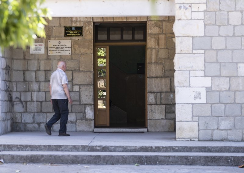 [FOTO] Na izborima u Splitu do 16.30 sati slabija izlaznost nego u prvom krugu