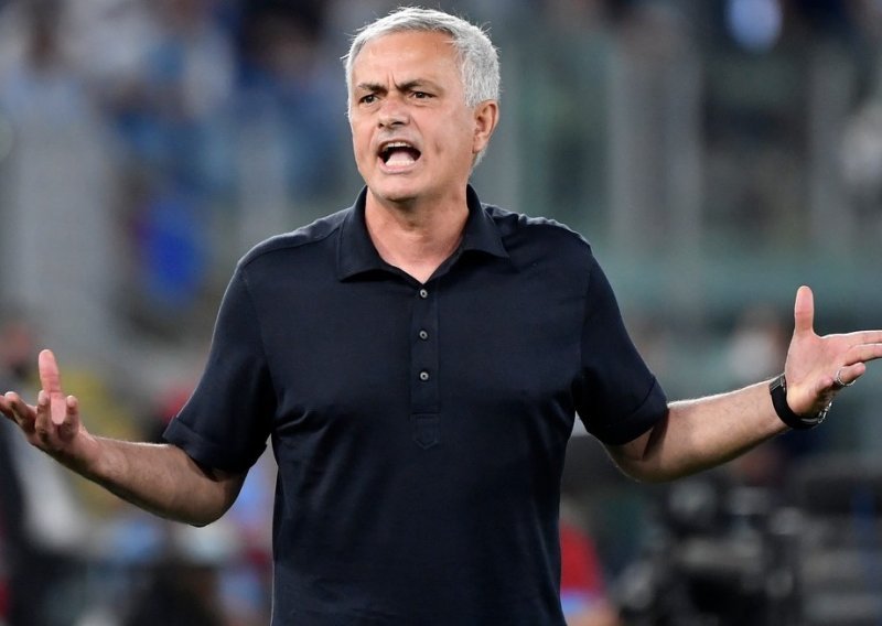 Jose Mourinho ovim je zahtjevom šokirao čelnike Rome, a za sve je 'kriv' hrvatski reprezentativac...