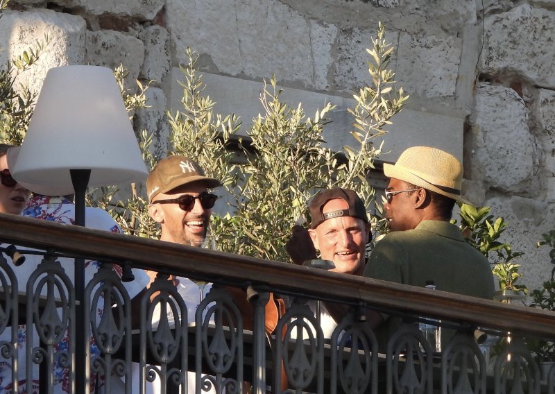 Slavna holivudska trojka u Splitu: Woody Harrelson, Chris Rock i Sacha Baron Cohen uživali na večeri