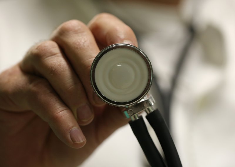 Liječnički sindikat ironično: Vlada Uredbom o koeficijentima pokazala koliko cijeni liječnike