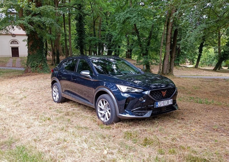 [FOTO/VIDEO] Vozili smo Cupru Formentor 2.0 TSI DSG 4Drive: Dizajnerska sportska poslastica za ljubitelje klasičnih motora