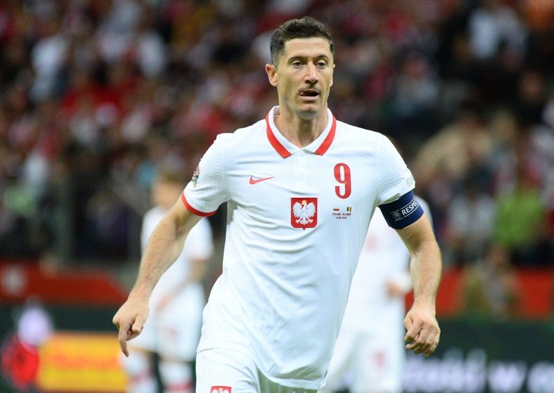 Barca objavila video koji je zapalio društvene mreže. Oglasio se i Lewandowski