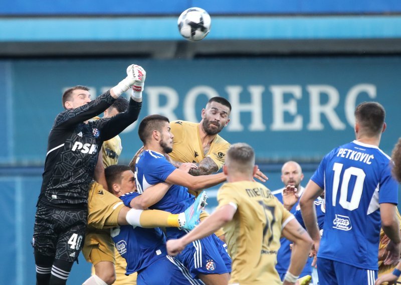 Nakon Dinama u Ligi prvaka, moguće protivnike u Konferencijskoj ligi saznali Hajduk, Osijek i Rijeka. Splićani izbjegli Anderlechta