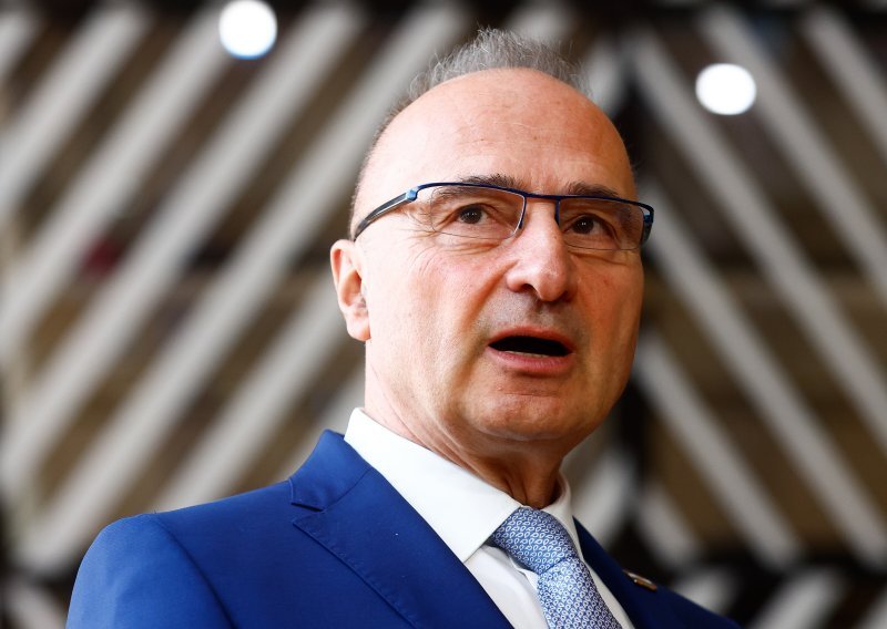 Grlić Radman: Potreseni smo. Učinit ćemo sve da pomognemo kapetanu Bekavcu
