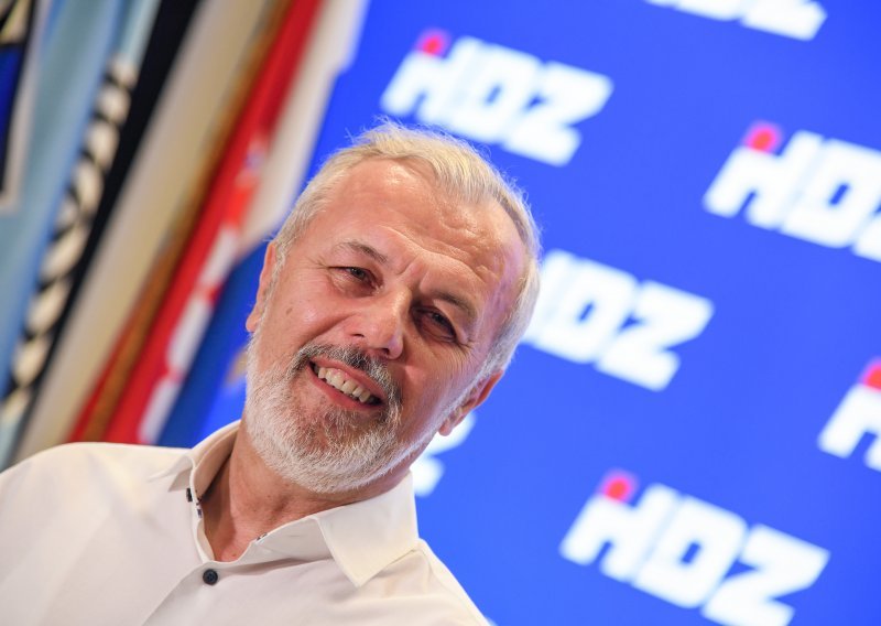 Sanader: Ako splitski HDZ u desetak dana ne izabere v.d. predsjednika, slijedi raspuštanje