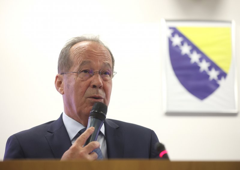 Ministar obrane BiH: NATO će osigurati nastavak misije očuvanja mira