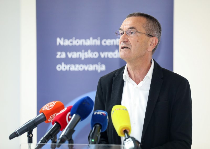 Filipović o maturantici: Pravila su jednaka za sve, potpisivanje se računa kao neizlazak