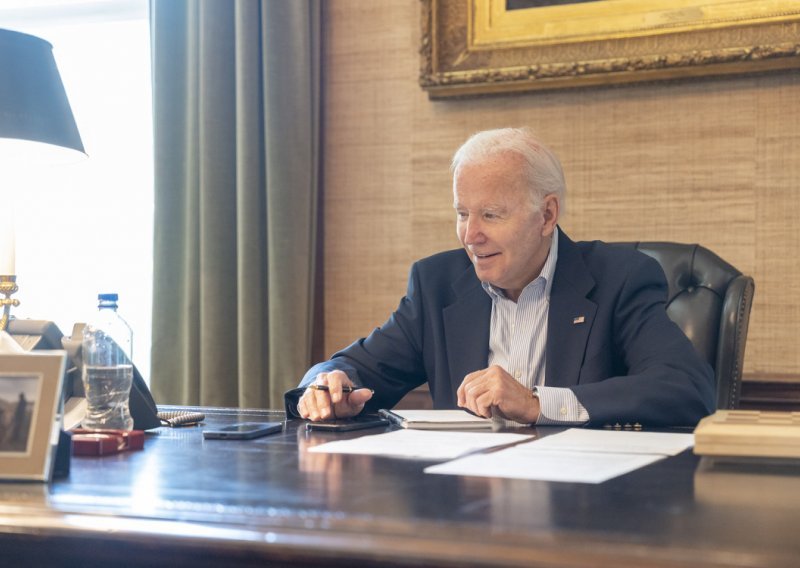 Biden ponovno pozitivan na koronavirus