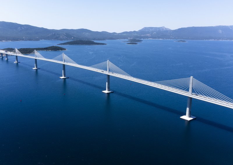Pelješki most spreman za otvorenje, ali nedostaje još sedam kilometara ceste