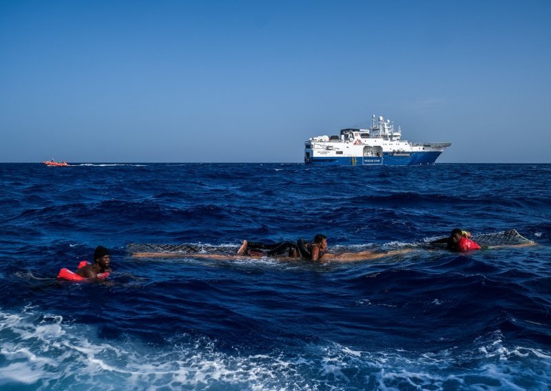 Šesnaest haićanskih migranata poginulo u prevrtanju broda kod Bahama