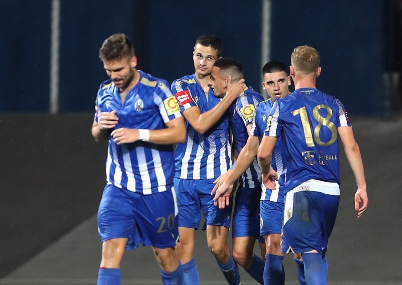 [VIDEO/FOTO] Čabrajin džoker s klupe Bjelici ukrao sva tri boda. Do 80. minute Osijek je vodio, a onda...Pogledajte golove i veliki preokret Lokomotive