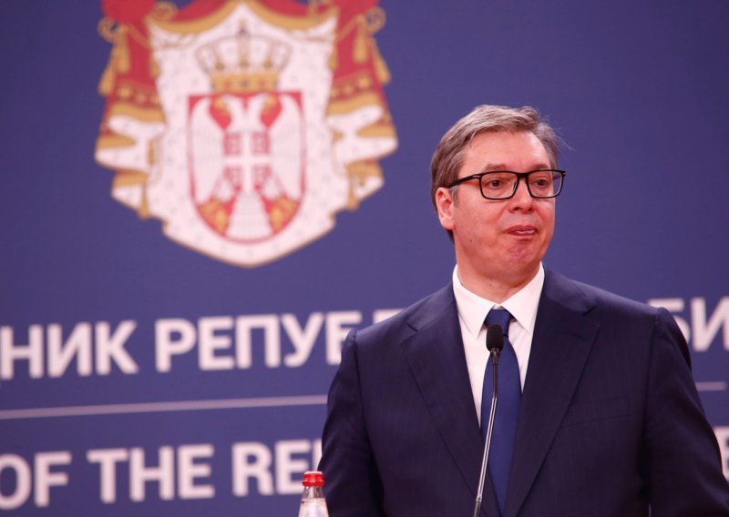 Vučić opet o Jasenovcu, a opleo je i po Piculi: On govori malo, ali glupo