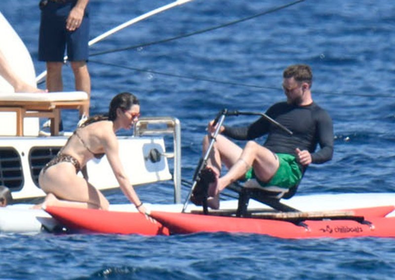 Justin Timberlake i njegova seksi supruga ljetuju u susjedstvu; njezine fotke u bikiniju obišle svijet