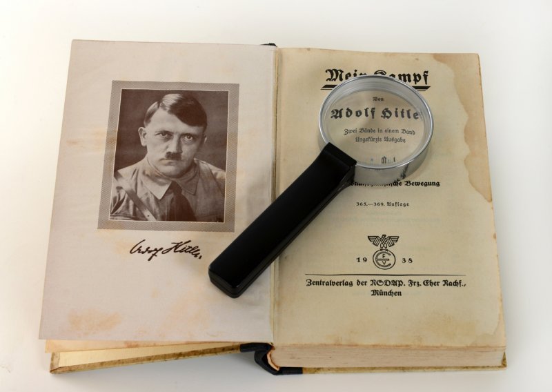 Kritički komentirano izdanje 'Mein Kampfa' sada je dostupno na internetu