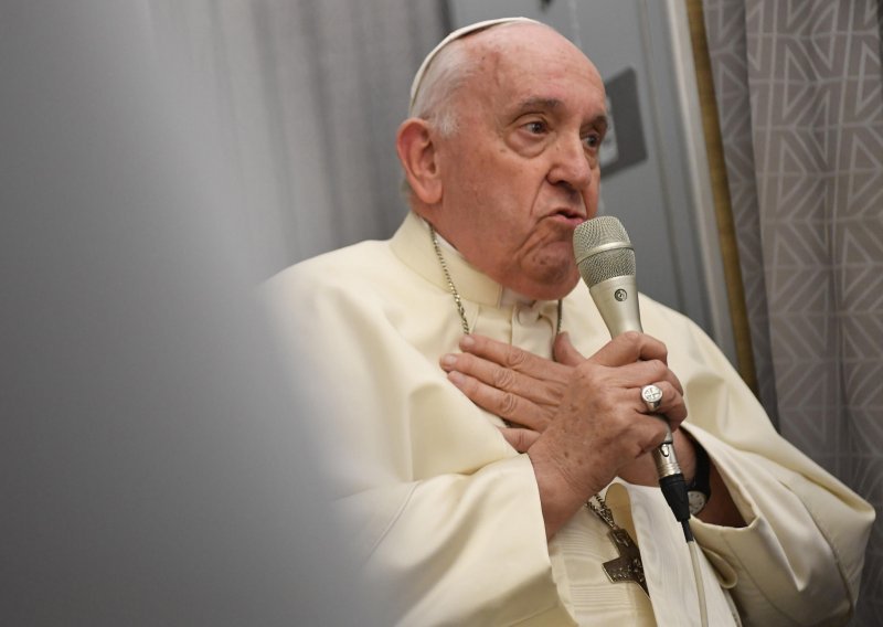 Papa priznao da neće moći putovati istim ritmom, spominje i mogućnost da 'ostane po strani': To nije katastrofa. Papu se može zamijeniti