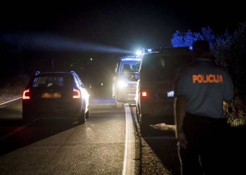 Usred noći mrtav pijan vozio Crikvenicom bez upaljenih svjetala na automobilu, kažnjen je s 11.500 kuna