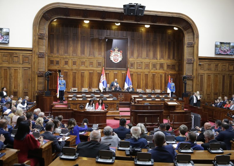 Konstituiran novi srbijanski parlament, Hrvate će predstavljati dva zastupnika