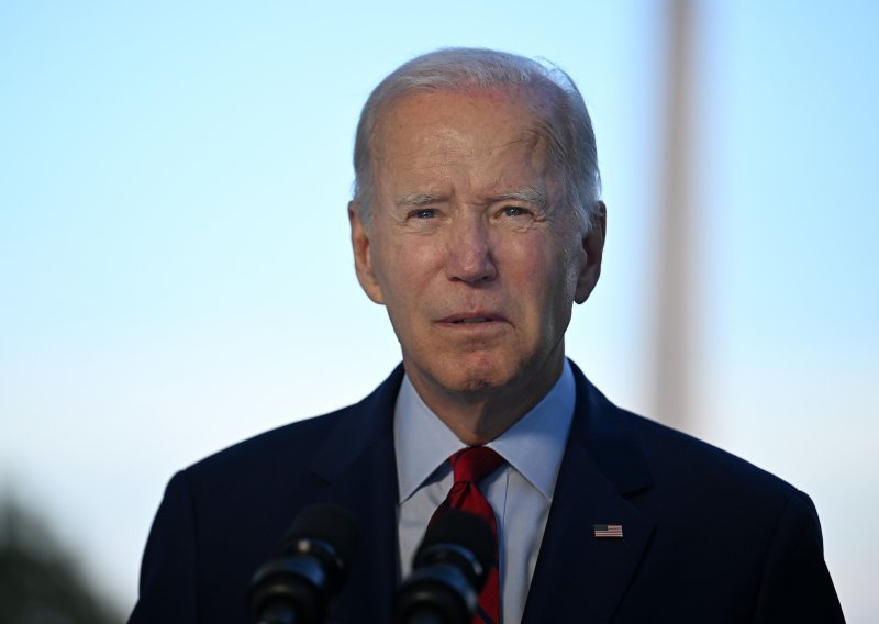 Biden izrazio solidarnost s muslimanskom zajednicom nakon ubojstava u New Mexicu