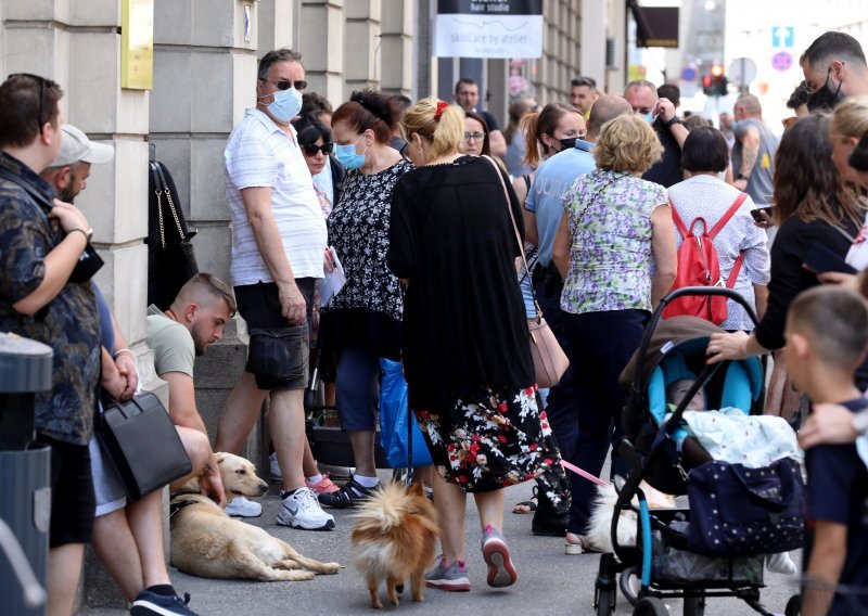 [FOTO] Što se to događa u MUP-u u Petrinjskoj? Policija se pravda nedostatkom radnika