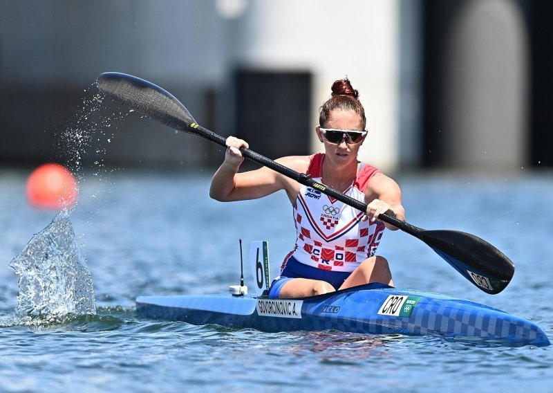 Senzacionalan uspjeh hrvatske olimpijke; u drugoj polovici utrke potukla je konkurenciju i stigla do povijesnog svjetskog srebra