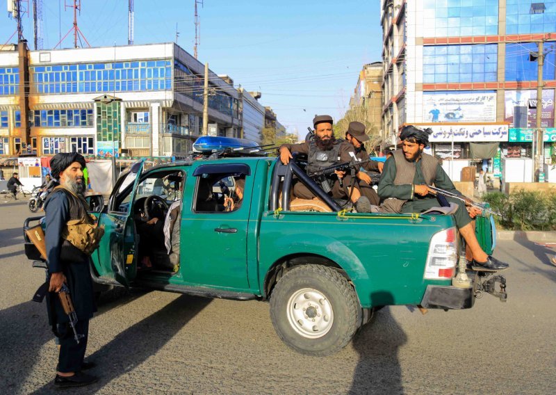 Talibani tukli žene koje su u Kabulu prosvjedovale za svoja prava