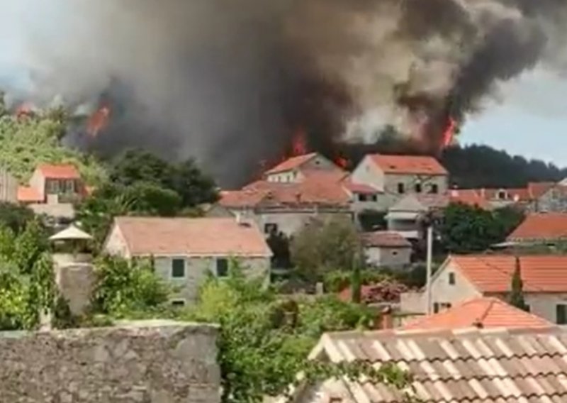 Kaznena prijava protiv nepoznatog počinitelja zbog požara na Hvaru