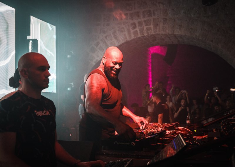 Ljeto i zabava u punom jeku: Klub koji Dubrovnik stavlja na svjetsku listu noćnog života