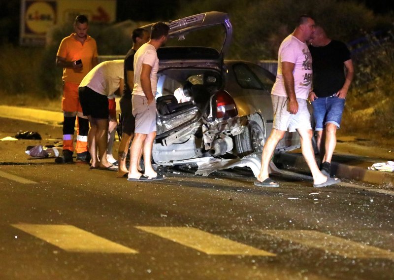 MUP: Proteklog vikenda na cestama 19 poginulih; najveća zabilježena brzina 205 km/h