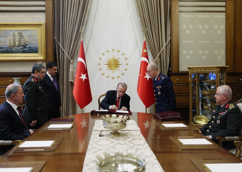 Turska nastupa sve agresivnije prema Grčkoj, prijeti sukob dviju članica NATO-a