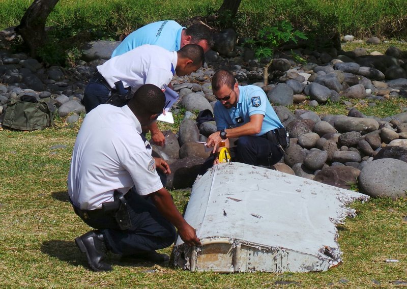 Malezijski stručnjaci preuzeli dio zrakoplova koji možda pripada MH370