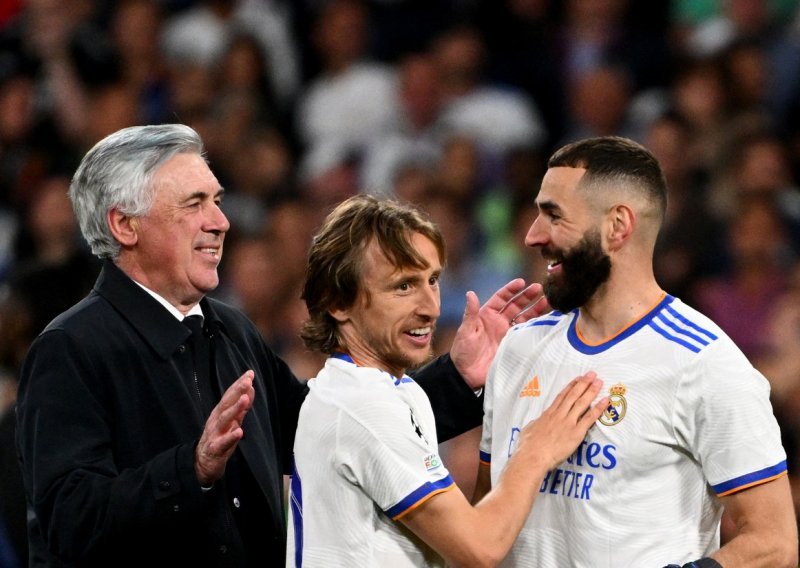 Luka Modrić i Karim Benzema neočekivano su se uoči utakmice UEFA Superkupa našli na 'udaru' trenera Carla Ancelottija