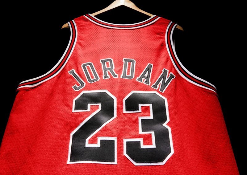 Dres Michaela Jordana iz zadnje sezone s Bullsima prodaje se na dražbi za tri do pet milijuna dolara