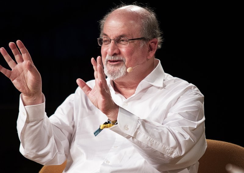 Napadač na Rushdieja progovorio za medije: Štovatelj je ajatolaha Homeinija, a ideju o napadu dobio je nakon objave Twitteru